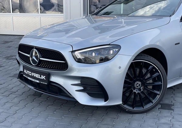 Mercedes-Benz Klasa E cena 321900 przebieg: 5, rok produkcji 2023 z Sandomierz małe 232